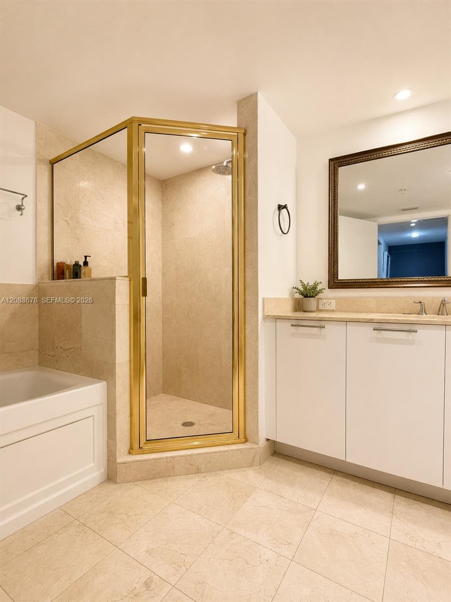 1800 N Bayshore Dr # 612, Miami, FL 33132 photo 11
