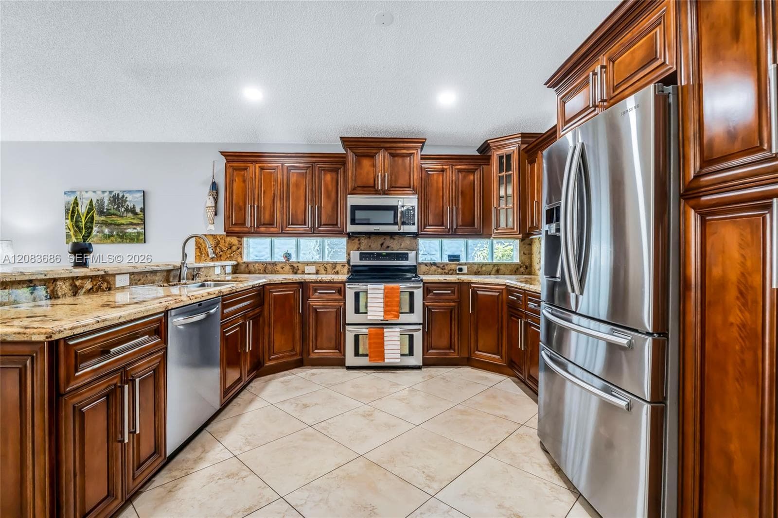 1387 SW 181st Ave, Pembroke Pines, FL 33029 photo 2