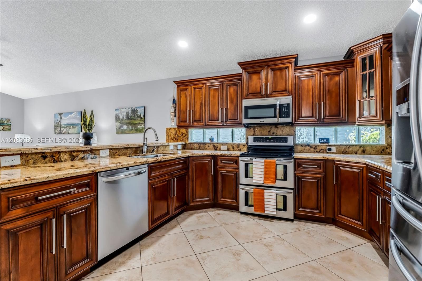 1387 SW 181st Ave, Pembroke Pines, FL 33029 photo 4