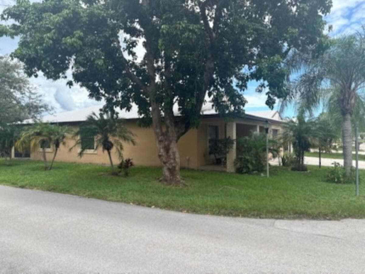 1 Barcelona Lane, Port St. Lucie, FL 34952 photo 4