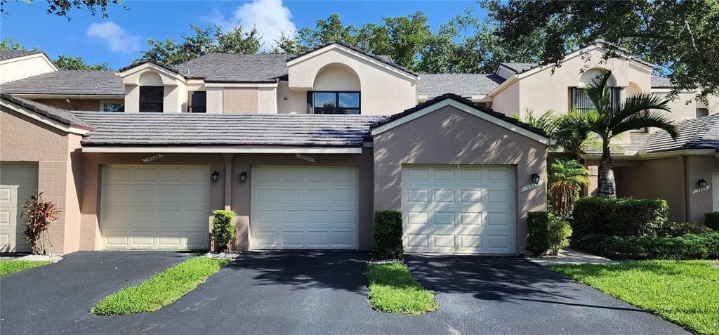 9862 NW 1ST Court # 9862, Plantation, FL 33324