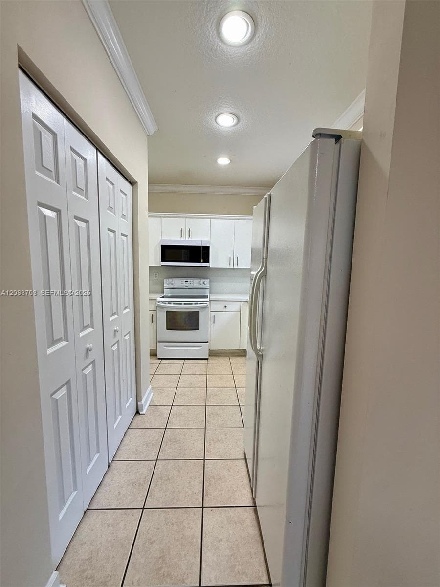 2601 NE 41st Cir, Homestead, FL 33033 photo 5
