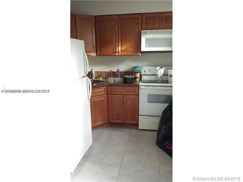 1926 RODMAN # 2, Hollywood, FL 33020 photo 3