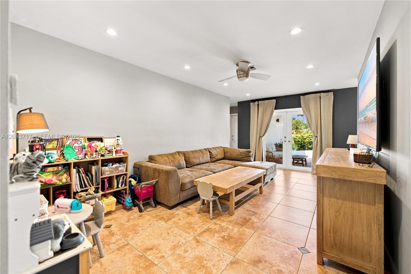1119 Buchanan St, Hollywood, FL 33019 photo 8