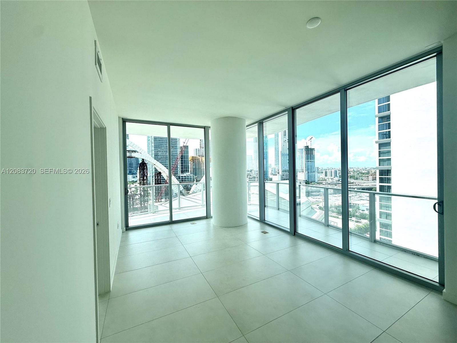 1400 Biscayne Blvd # 1602, Miami, FL 33132 photo 3