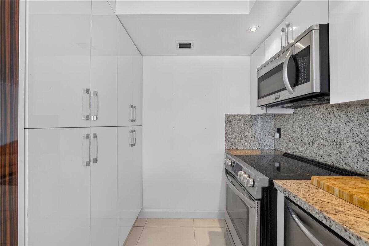 300 Diplomat Parkway # 606, Hallandale Beach, FL 33009 photo 13