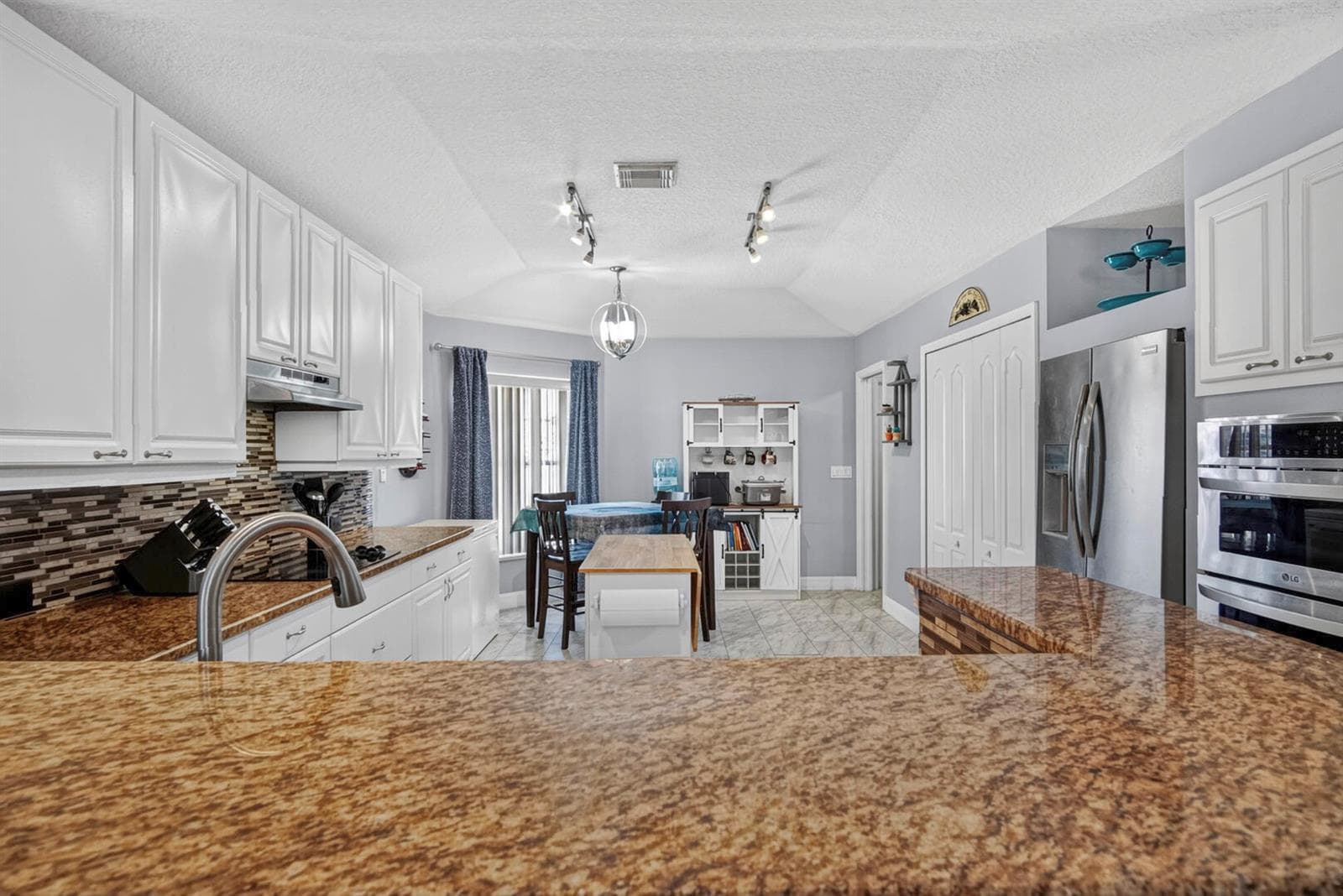 1018 SW HALEYBERRY Avenue, Port St. Lucie, FL 34953 photo 11