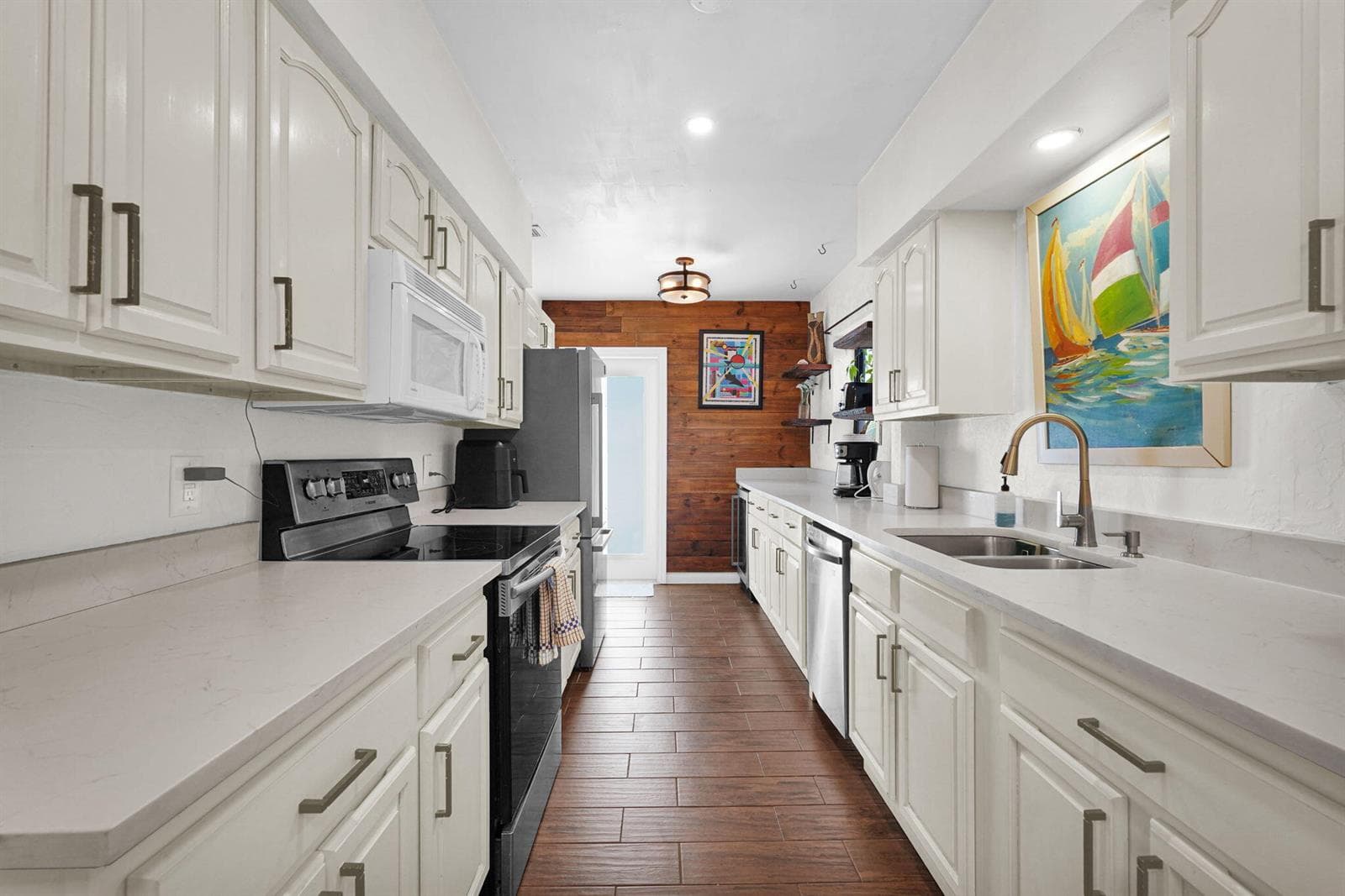 300 S Riverside Drive, Pompano Beach, FL 33062 photo 10