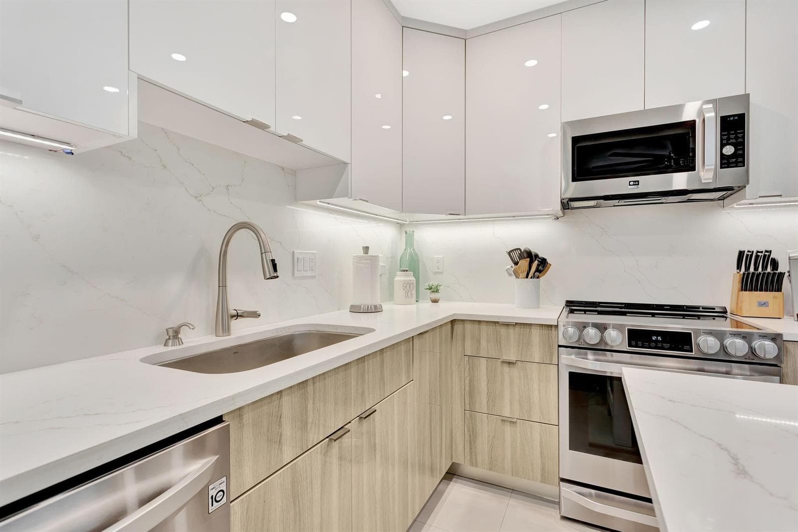 397 SUNDIAL Circle # 397, Margate, FL 33068 photo 7