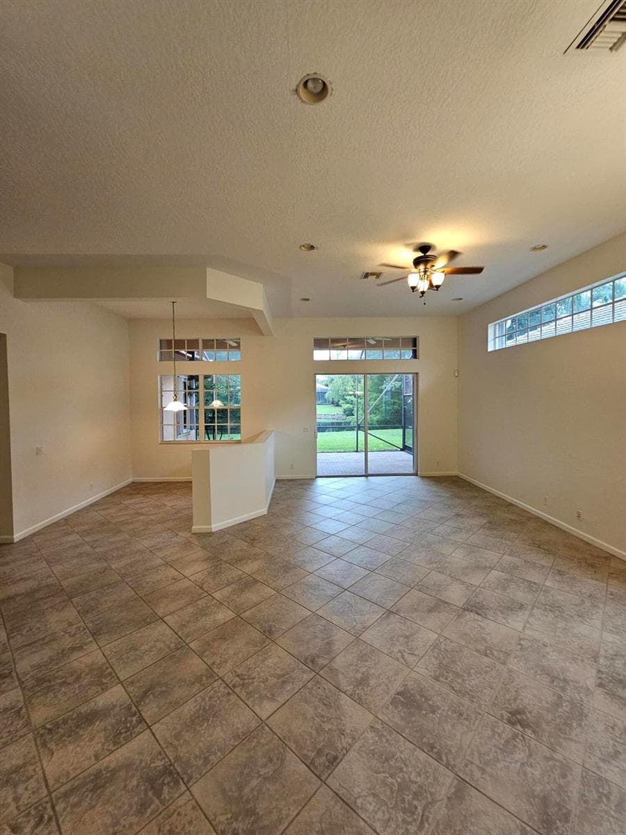 121 PALMFIELD Way, Jupiter, FL 33458 photo 6