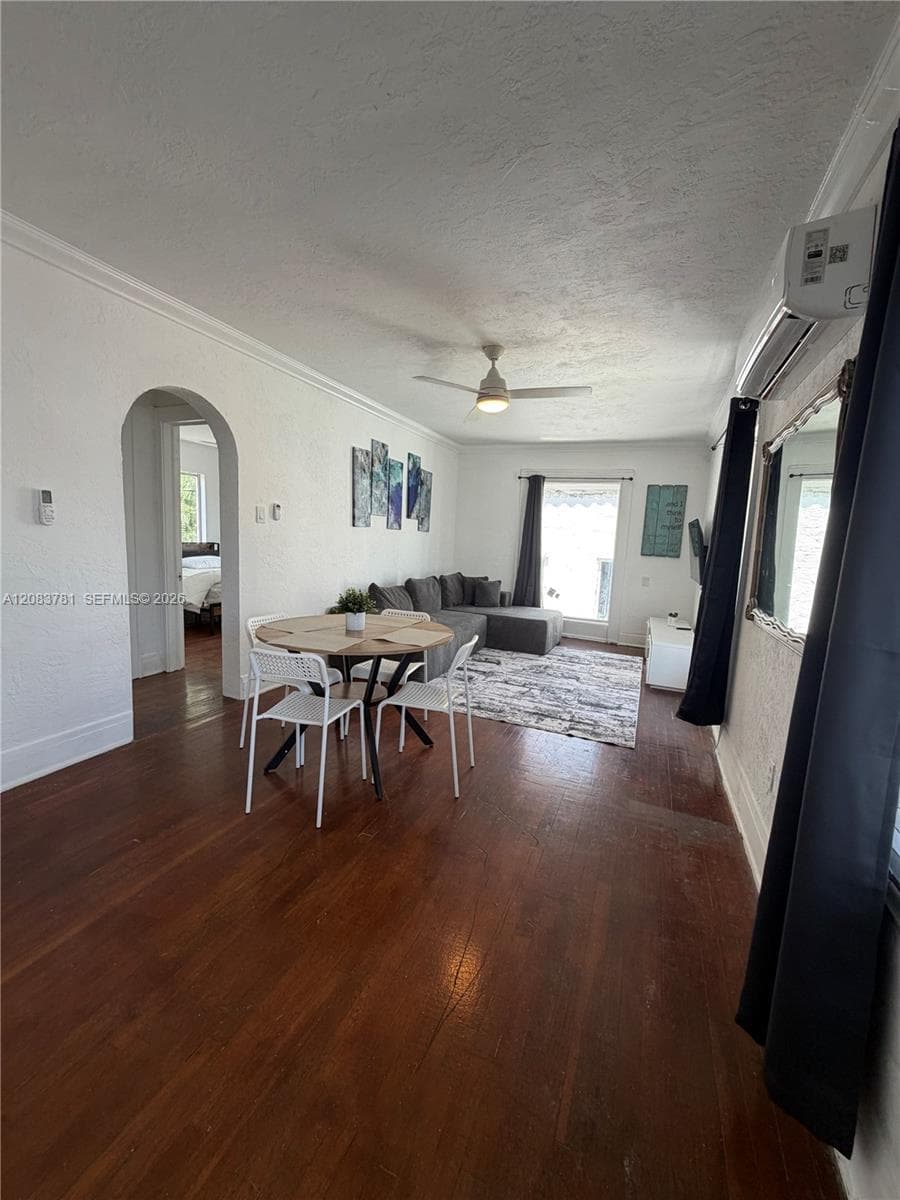 817 Tyler St # 8, Hollywood, FL 33019 photo 3