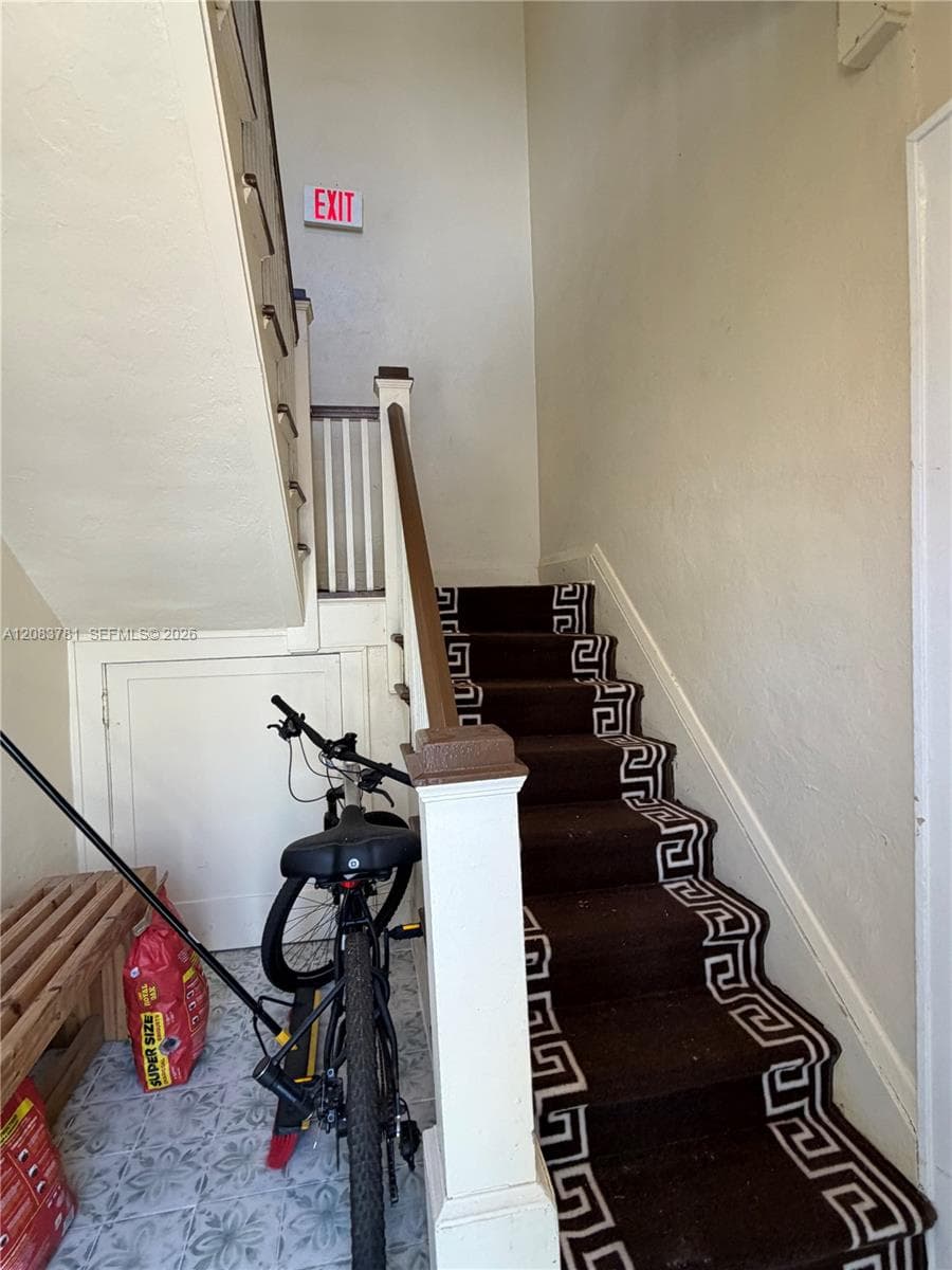 817 Tyler St # 8, Hollywood, FL 33019 photo 11