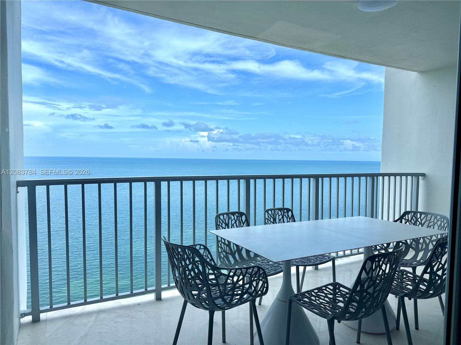 881 Ocean Dr # 25E, Key Biscayne, FL 33149 photo 3