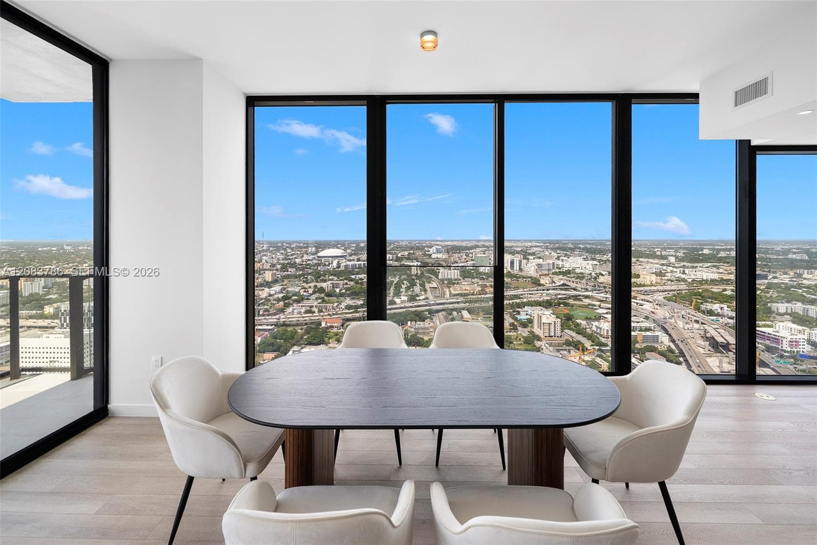 20 NE 11 Street # 5204, Miami Beach, FL 33139 photo 5