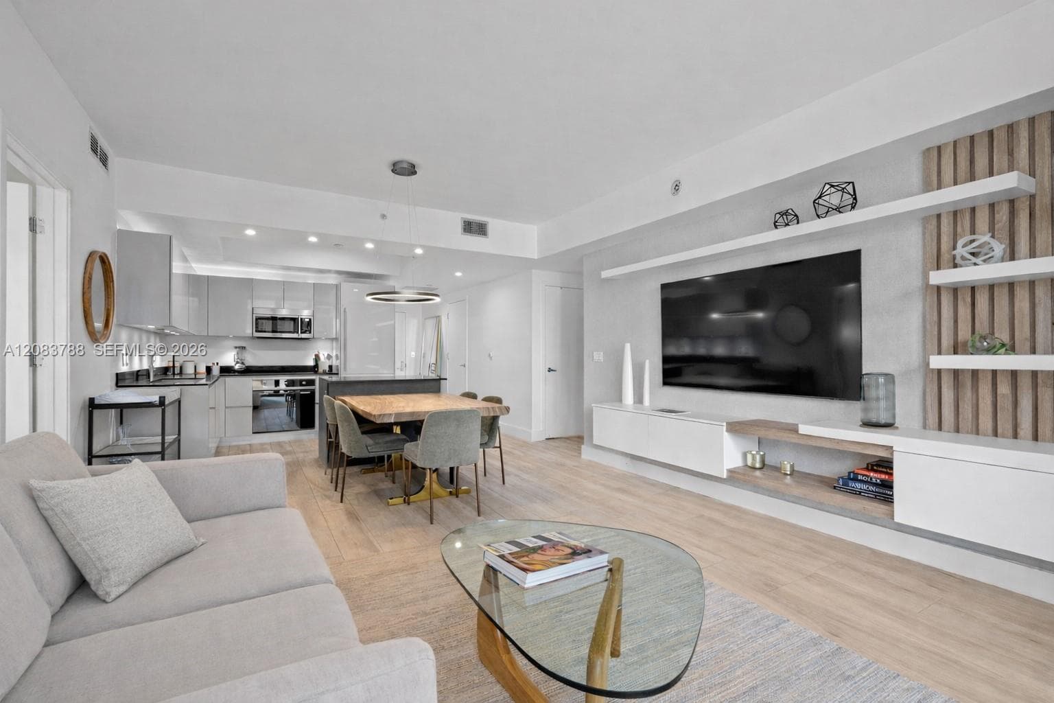1010 Brickell Ave # 4009, Miami, FL 33131 photo 2