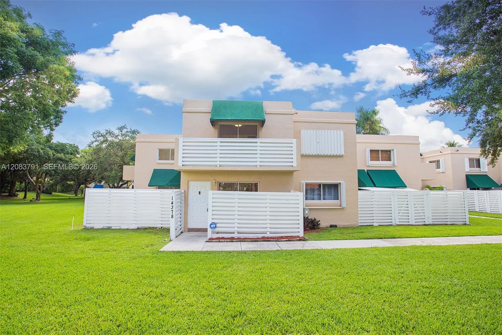 14378 SW 96th Ter, Miami, FL 33186