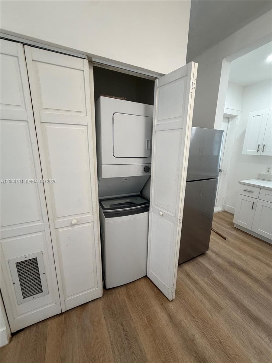 817 Tyler St # 1, Hollywood, FL 33019 photo 3