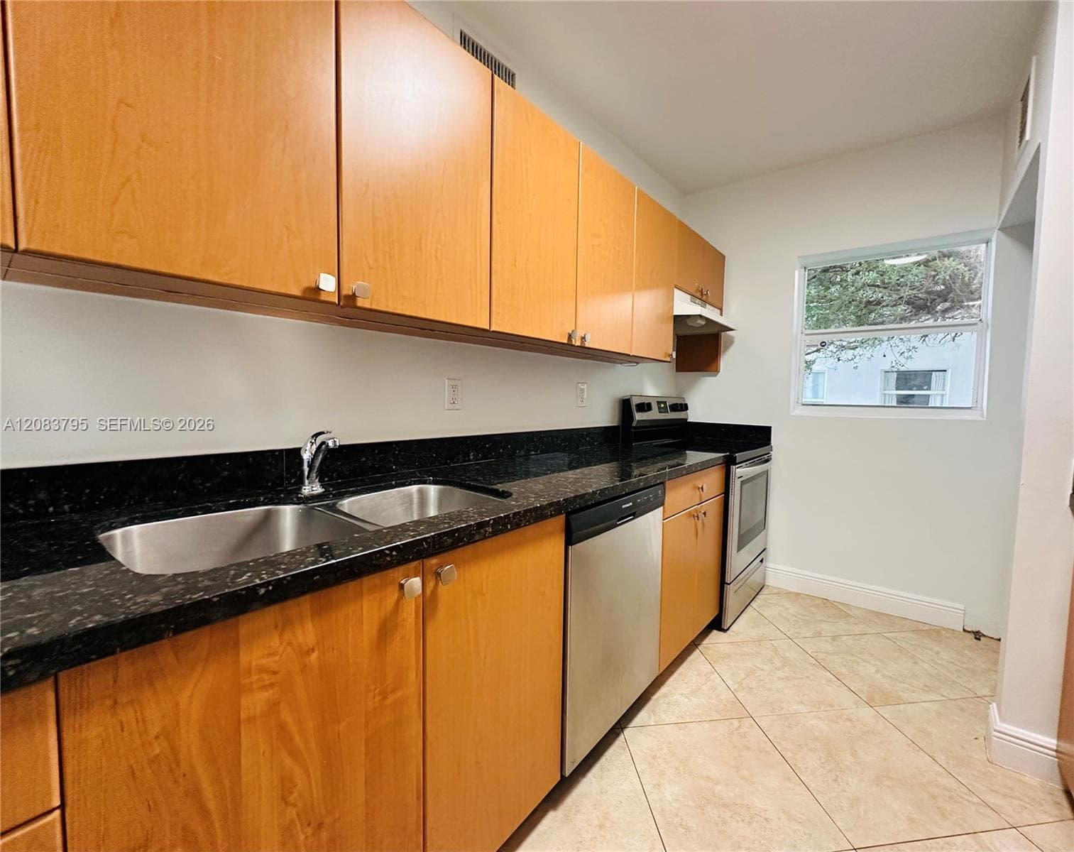 946 Bay Dr # 7, Miami Beach, FL 33141 photo 12