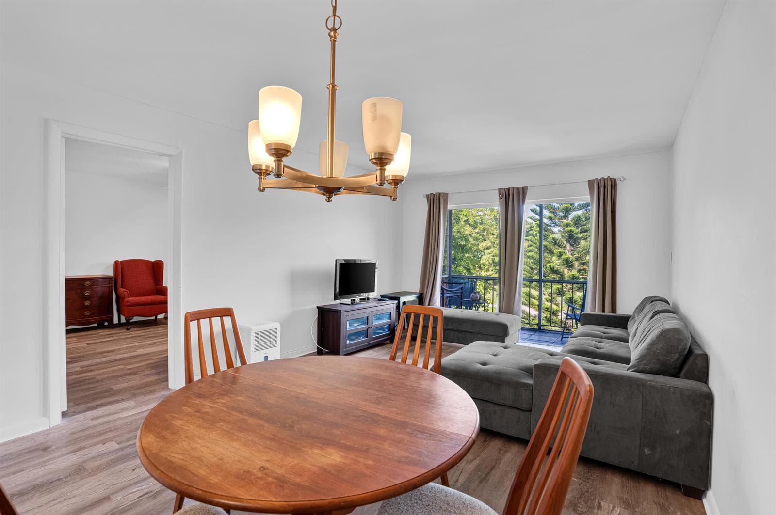 8400 LAGOS DE CAMPO Boulevard # 305, Tamarac, FL 33321 photo 9