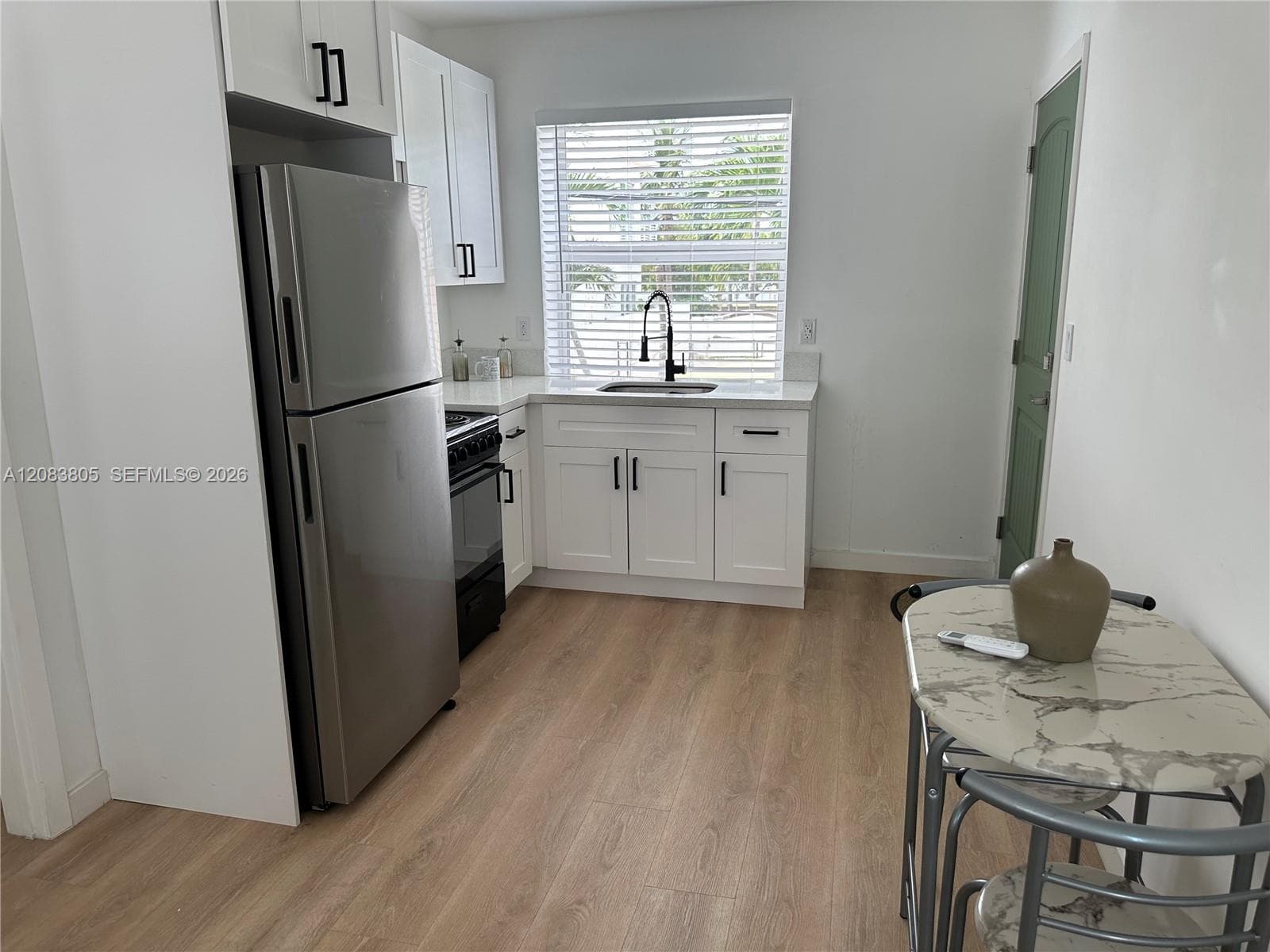 817 Tyler St # 11, Hollywood, FL 33019 photo 3