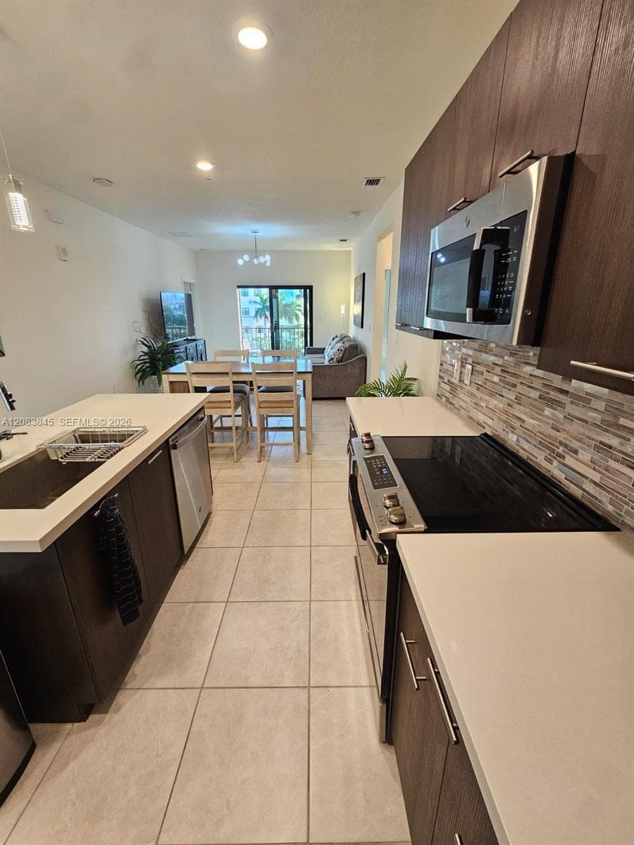 8301 NW 41st St # B-402, Doral, FL 33166 photo 5