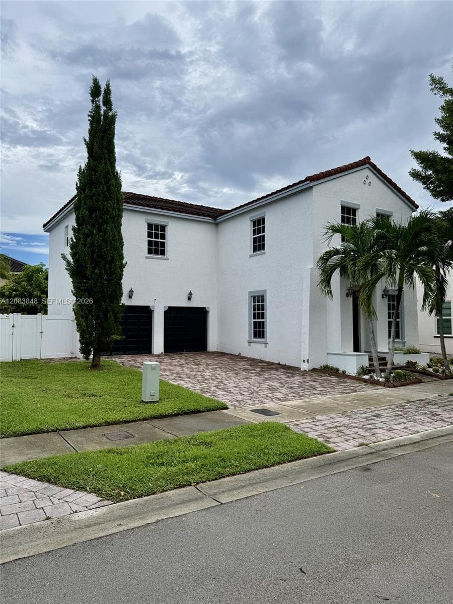 17081 SW 94th Way, Miami, FL 33196