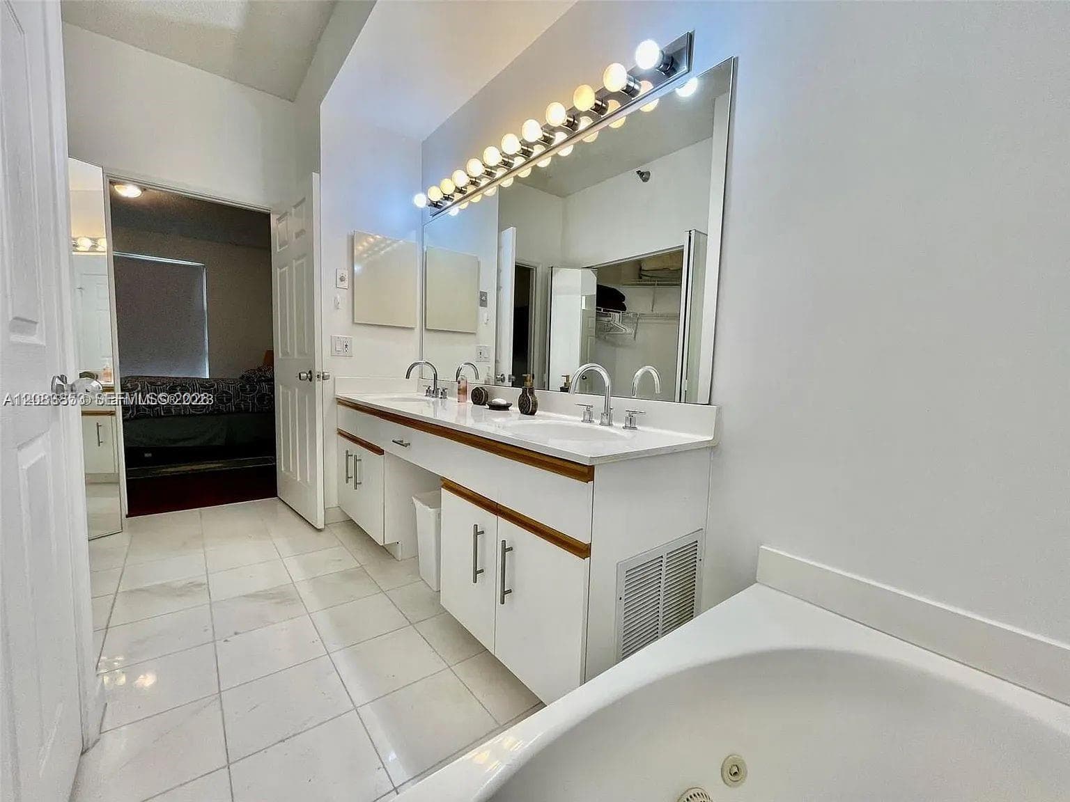 3400 NE 192nd St # PH7, Aventura, FL 33180 photo 5