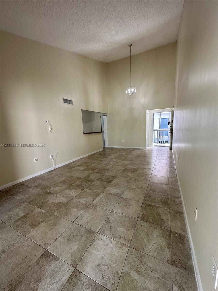 9435 Fontainebleau Blvd # 206, Miami, FL 33172 photo 3
