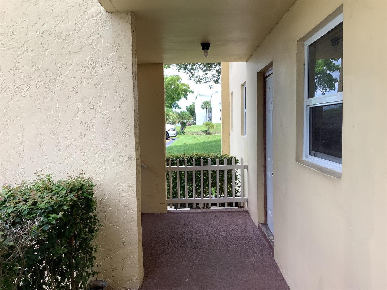 8400 Sunrise Lakes Boulevard # Unit 101, Sunrise, FL 33322 photo 2