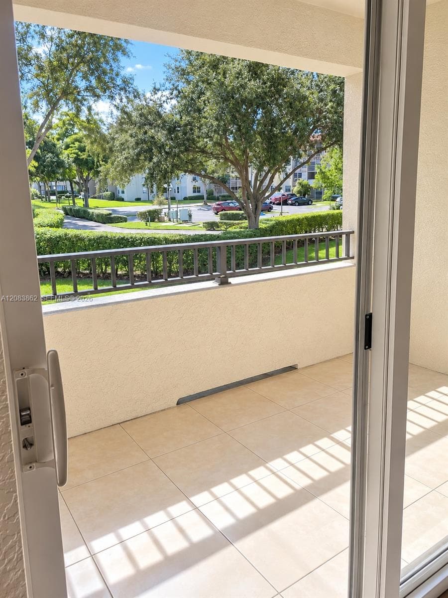 2304 Belmont Ln # 2304, North Lauderdale, FL 33068 photo 8