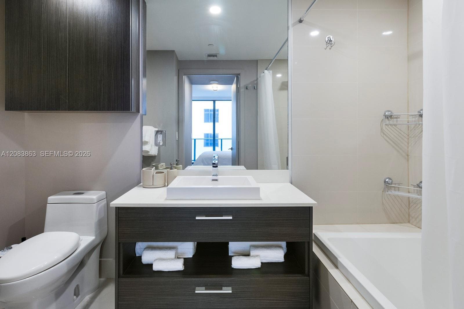 55 SW 9th St # 3010, Miami, FL 33130 photo 6