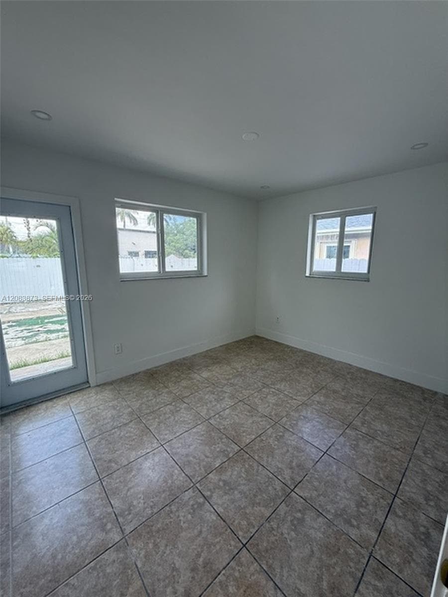 6609 SW 1st Ct, Pembroke Pines, FL 33023 photo 5