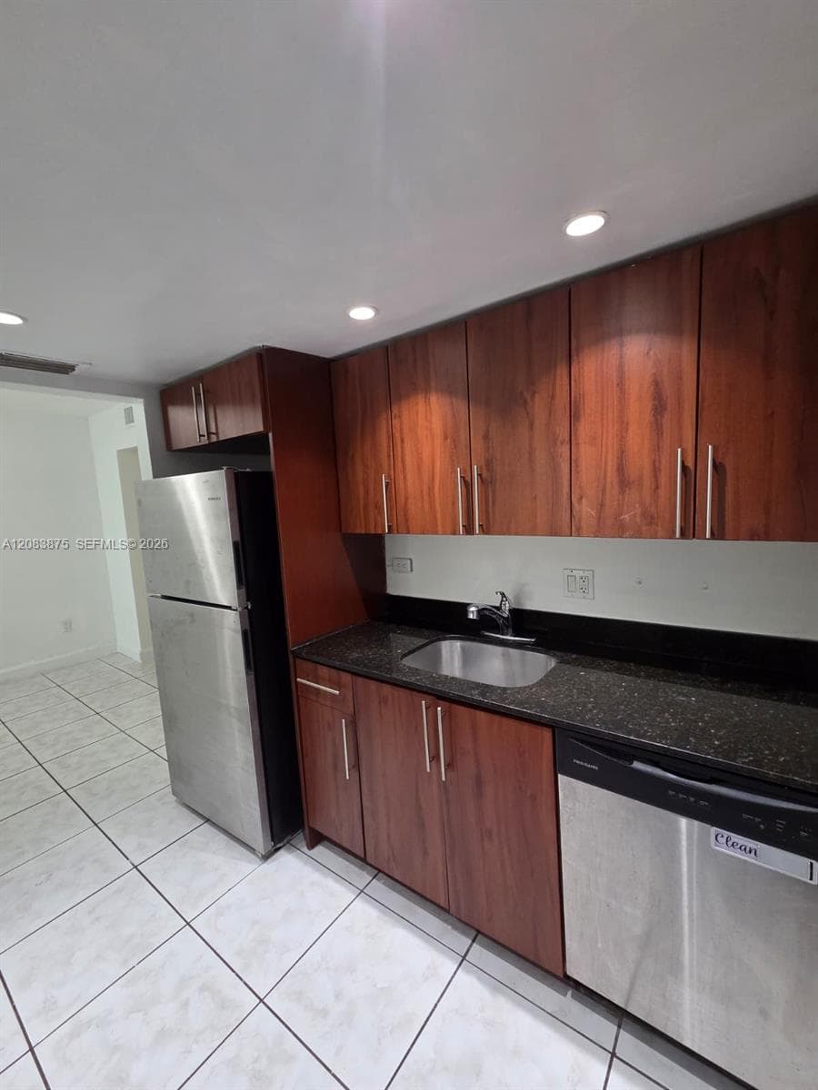 1885 NE 121st St # 8, North Miami, FL 33181 photo 5