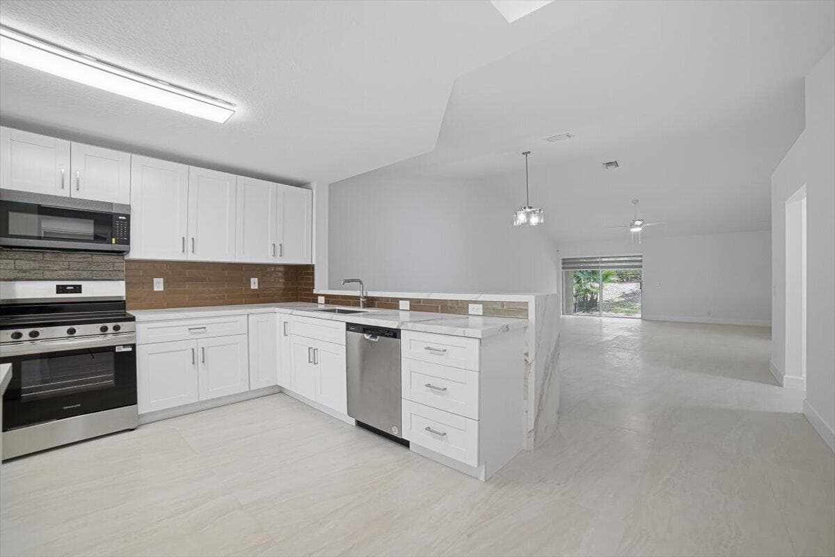 4112 Pine Ridge Lane, Weston, FL 33331 photo 8