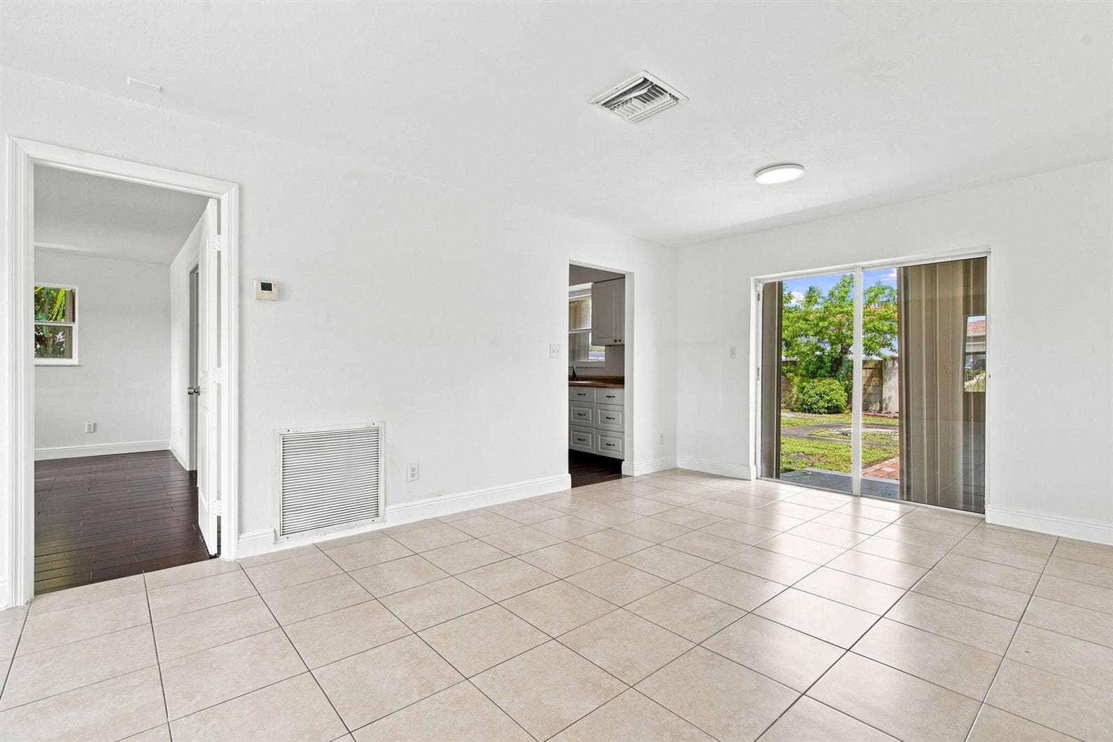 399 SW 14TH Street, Deerfield Beach, FL 33441 photo 6