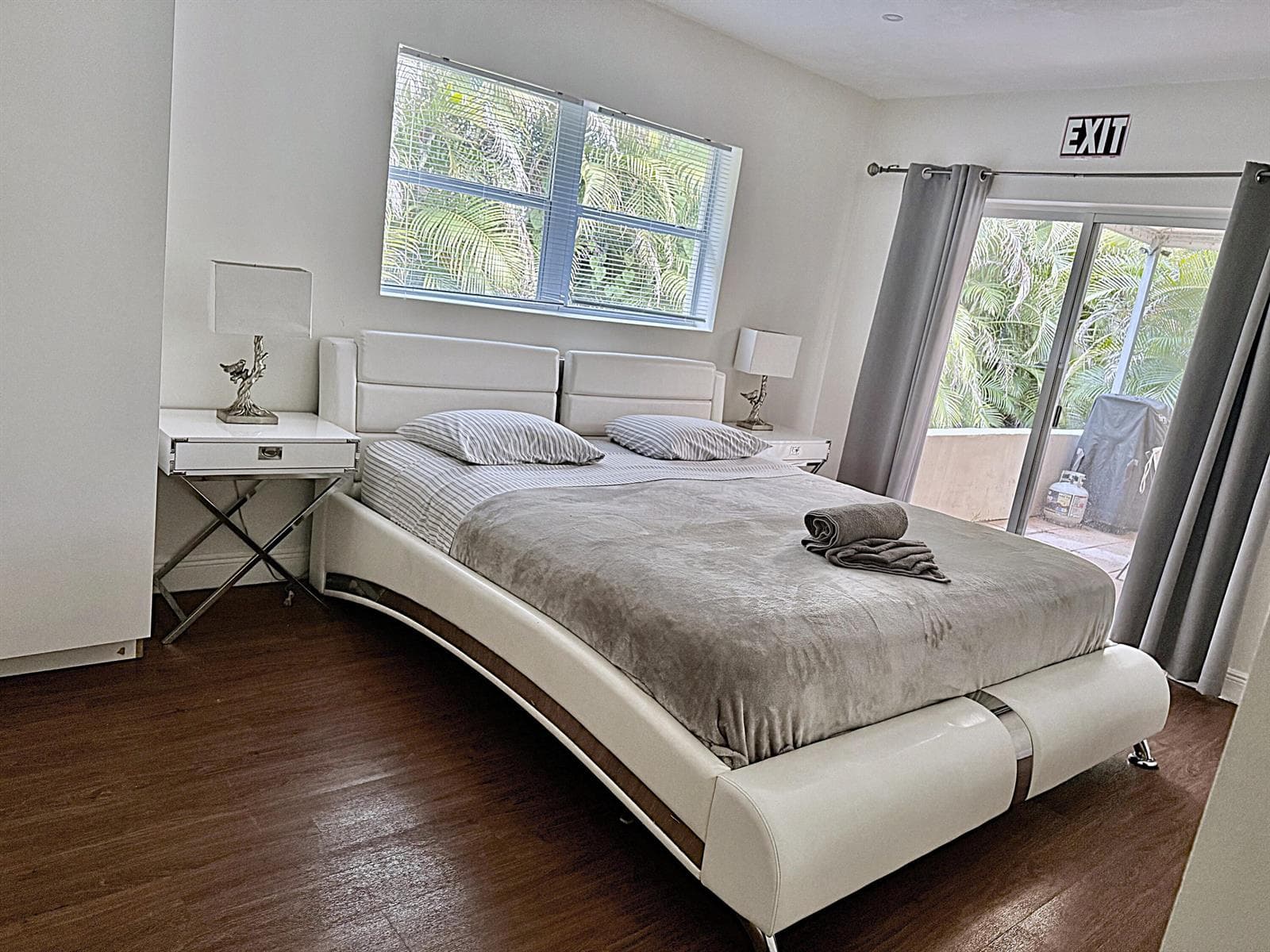 2418 VAN BUREN Street, Hollywood, FL 33020 photo 5