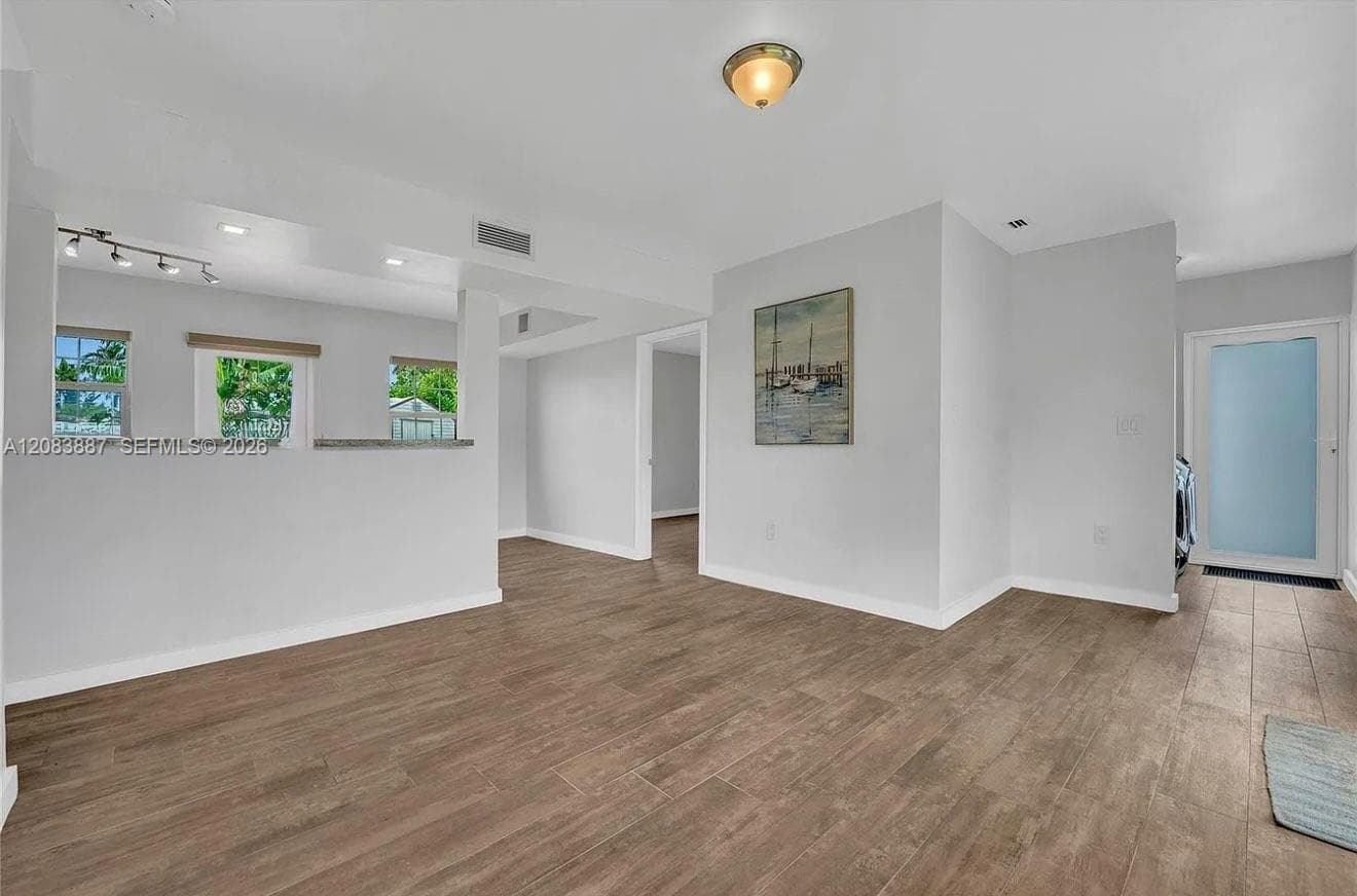 11250 SW 46th St, Miami, FL 33165 photo 5