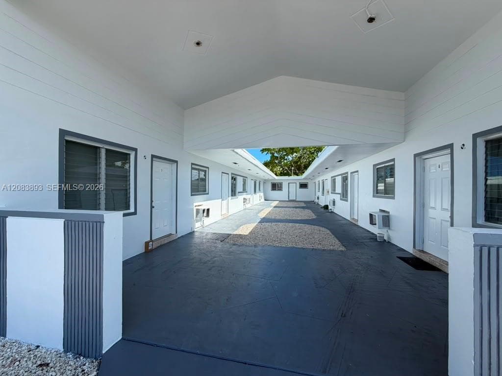 1260 NE 139th St # 1, North Miami, FL 33161 photo 2