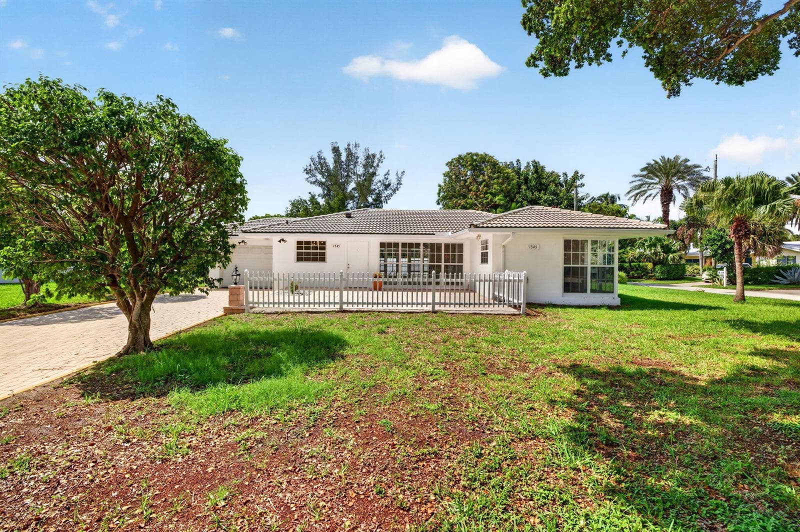 1345 E Terra Mar Drive, Pompano Beach, FL 33062 photo 2