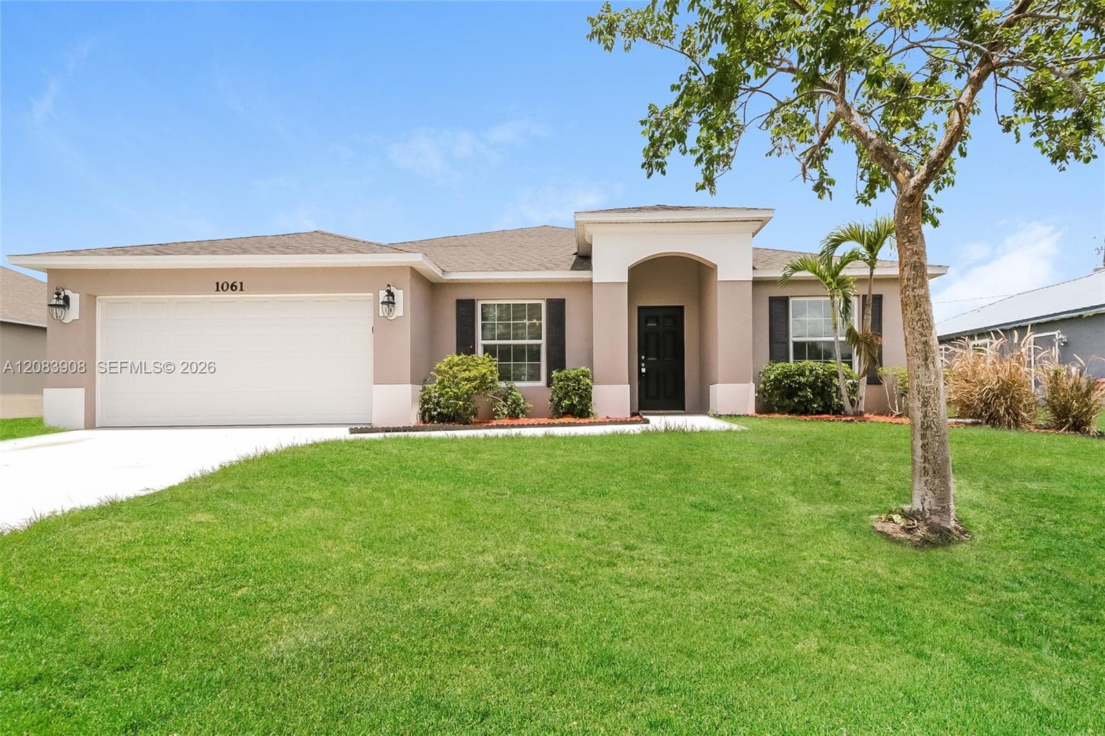 1061 SW Dubois Ave, Port St. Lucie, FL 34953