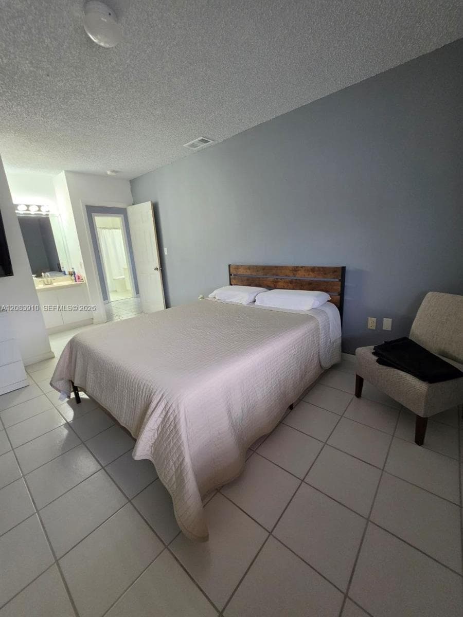 10101 W Okeechobee Rd # 10-202, Hialeah Gardens, FL 33016 photo 13