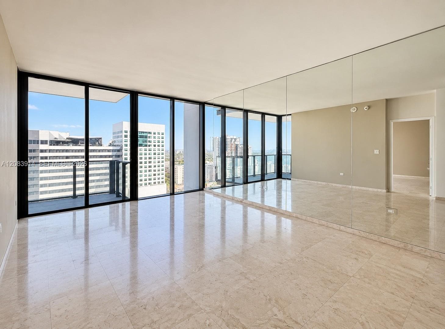 88 SW 7th St # 1808, Miami, FL 33130 photo 6