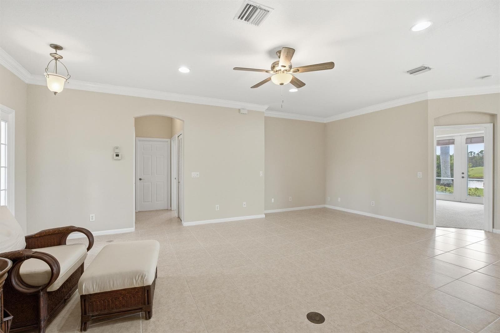 562 NW WAVERLY Circle, Port St. Lucie, FL 34983 photo 7