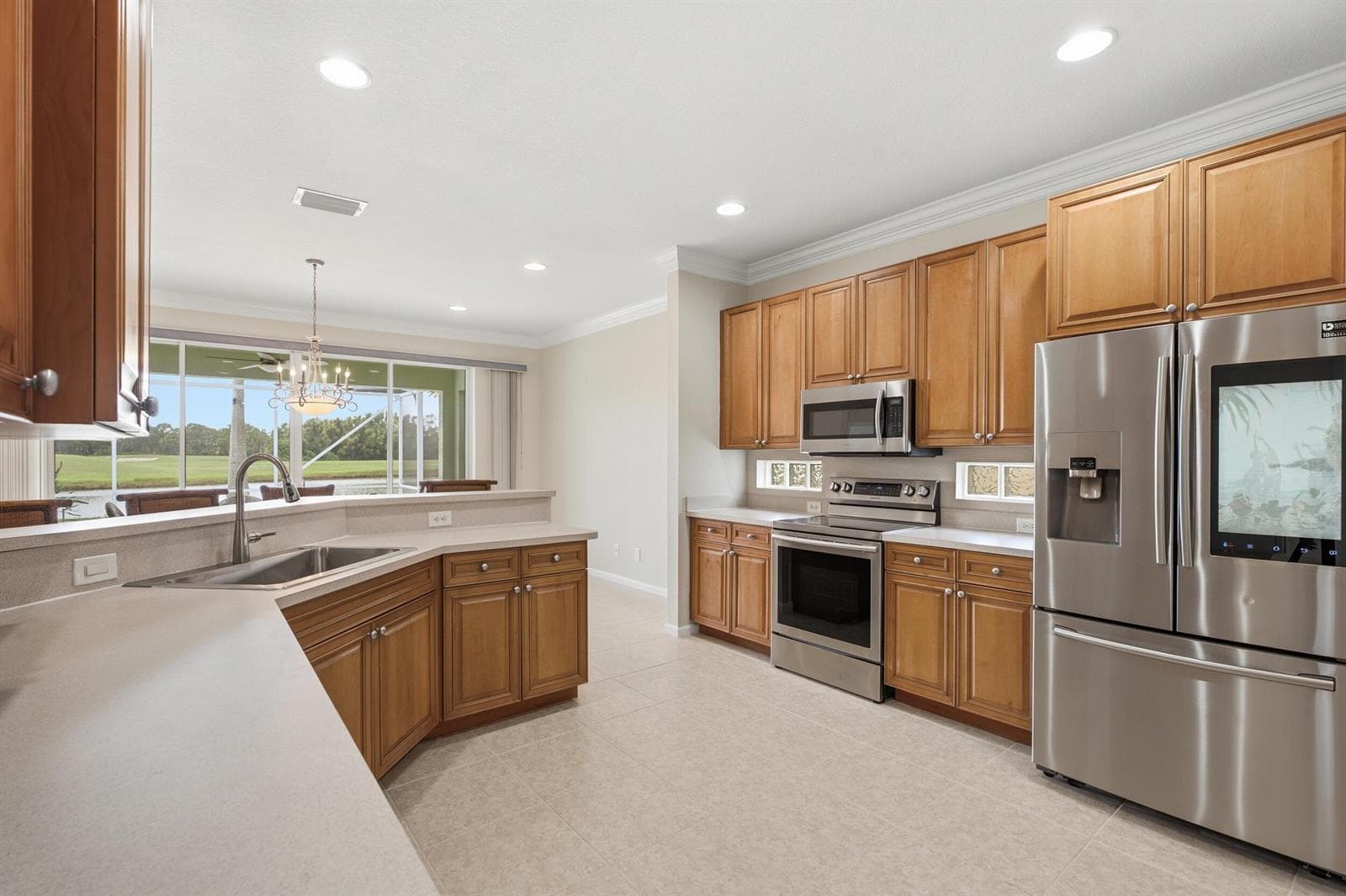 562 NW WAVERLY Circle, Port St. Lucie, FL 34983 photo 8