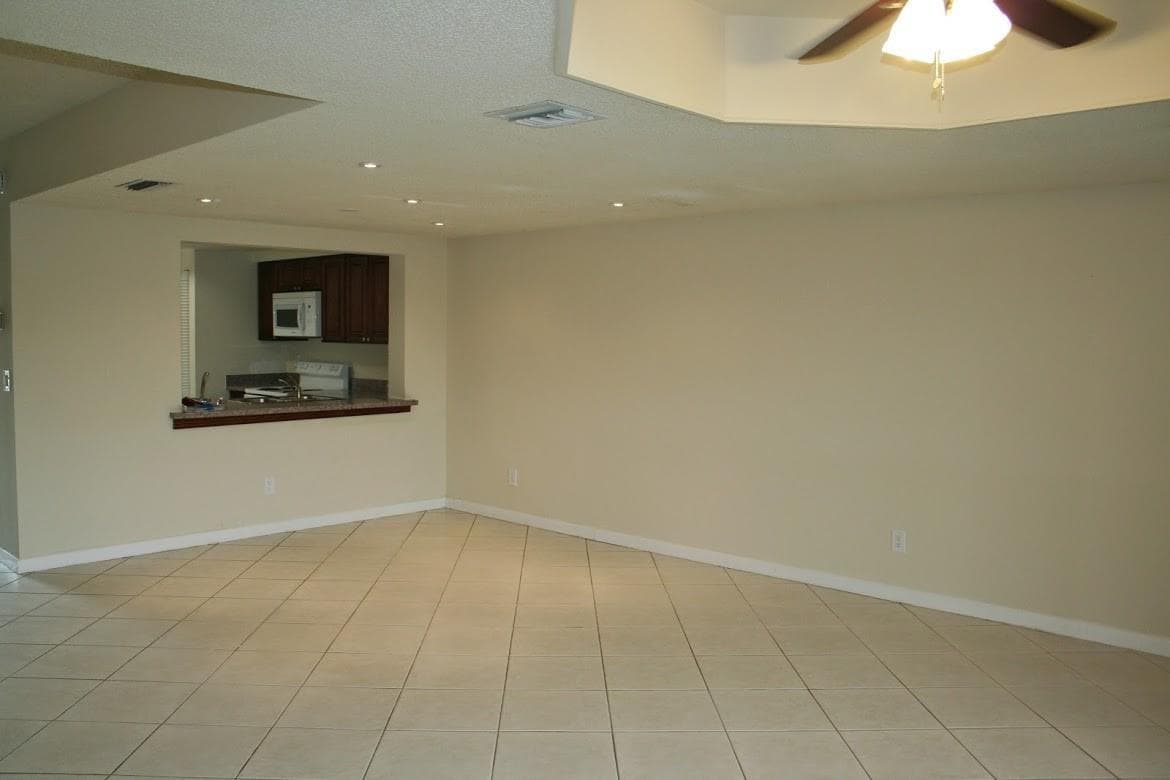 4733 NW 90TH Avenue, Sunrise, FL 33351 photo 5