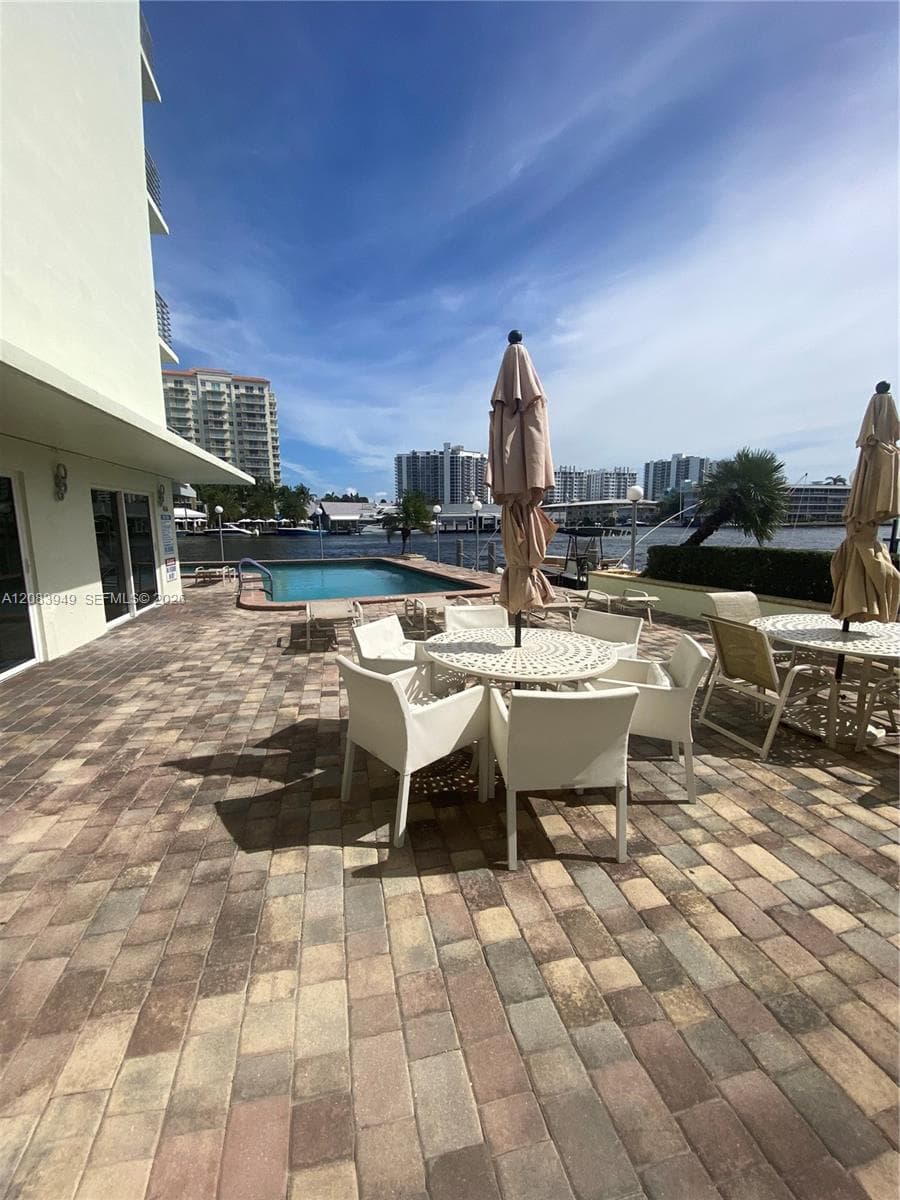 2900 NE 30th St # F2, Fort Lauderdale, FL 33306 photo 6