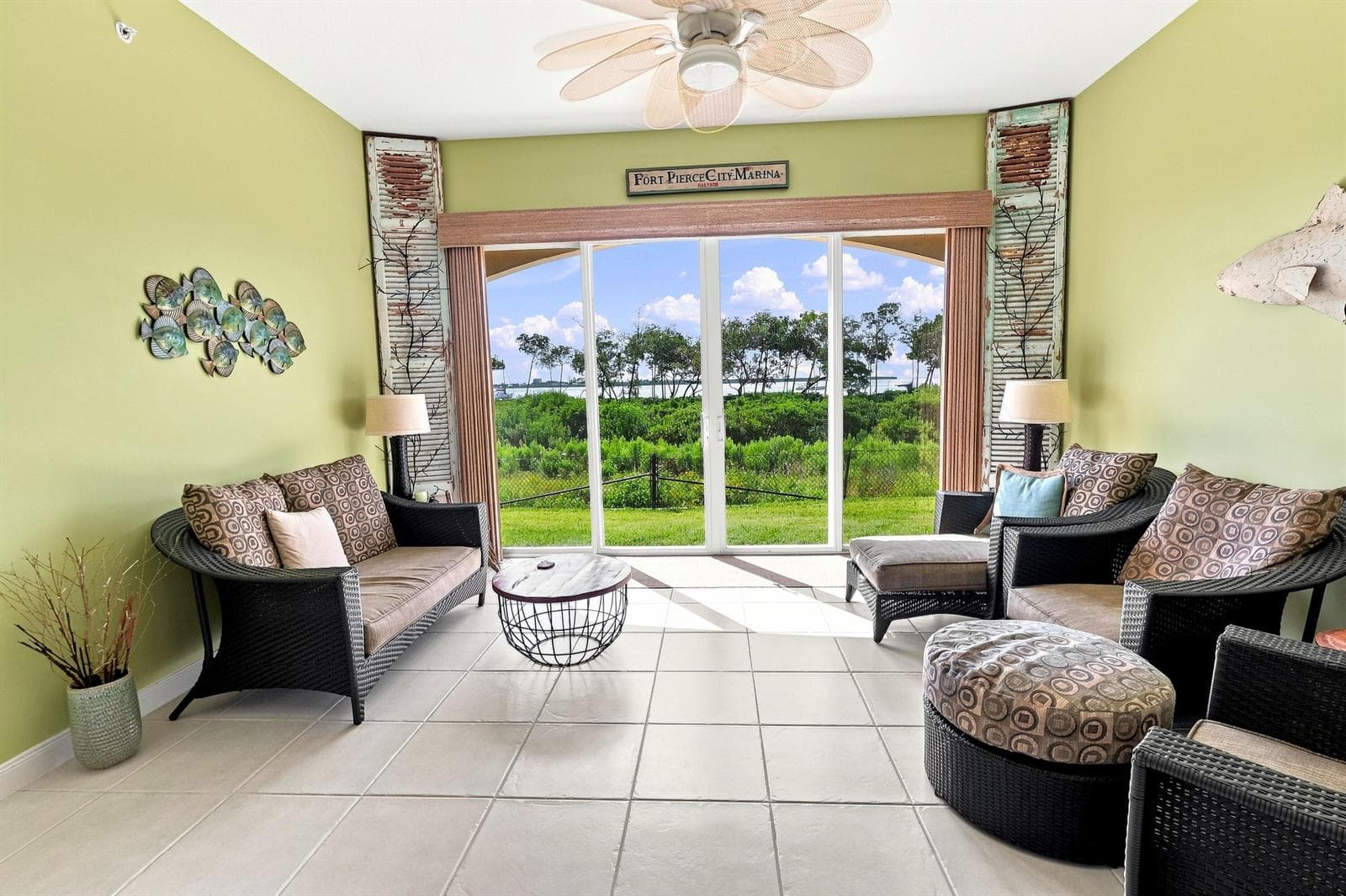 26 HARBOUR ISLE Drive W # 102, Fort Pierce, FL 34949 photo 2