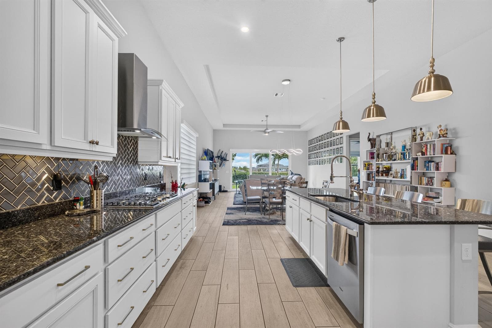 9945 Regency Way, Palm Beach Gardens, FL 33412 photo 13