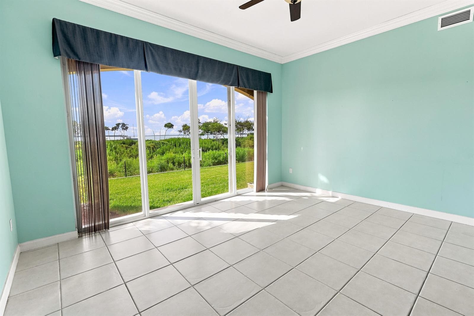 25 HARBOUR ISLE Drive W # 104, Fort Pierce, FL 34949 photo 2