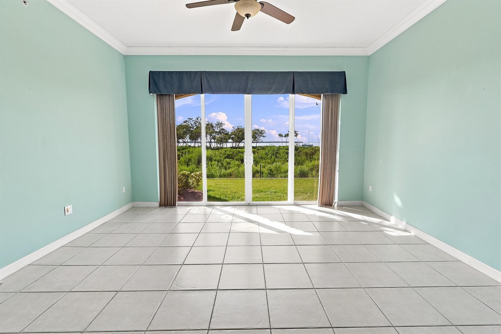 25 HARBOUR ISLE Drive W # 104, Fort Pierce, FL 34949 photo 3